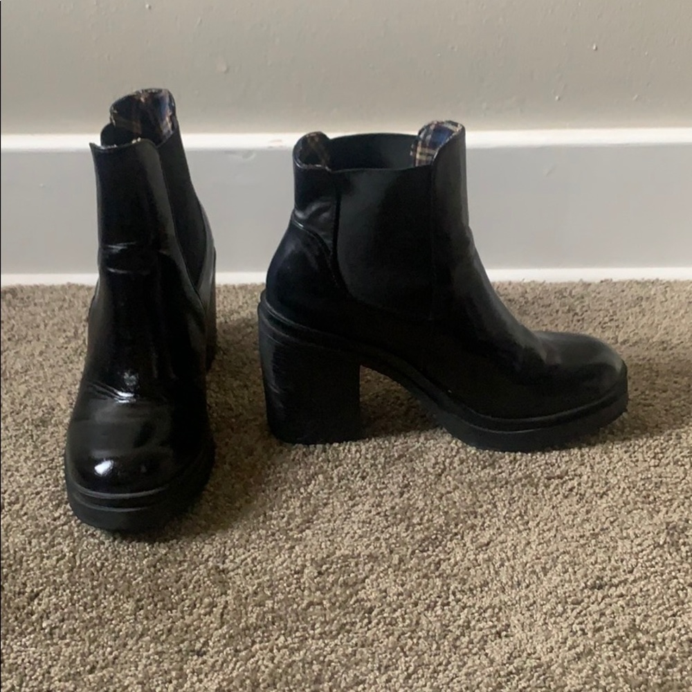 Nasty Gal New Look black chunky heeled booties